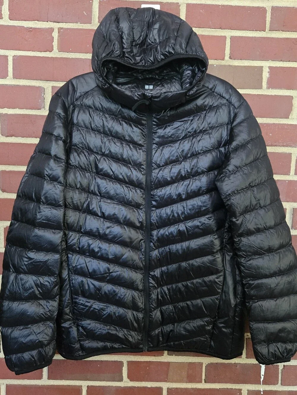 Uniqlo Men's Black Quilted Hooded Puffer Jacket
